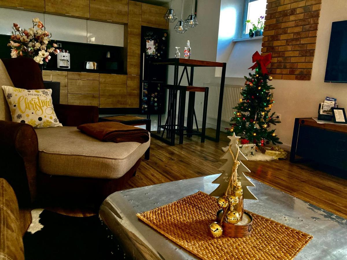 Underground Apartment Bratislava-Nivy Bagian luar foto